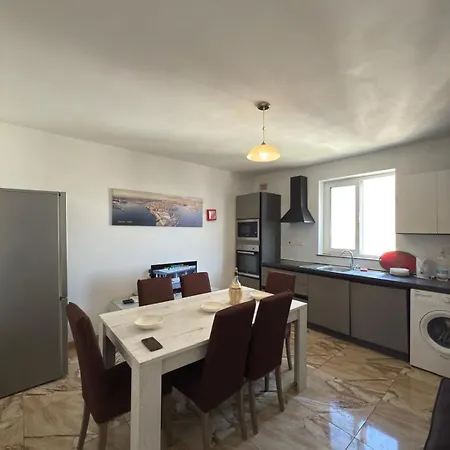 3-bedroom In M4 Apartment Msida