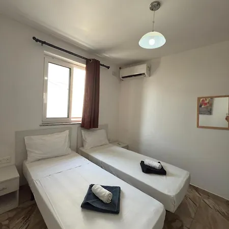 3-bedroom In M4